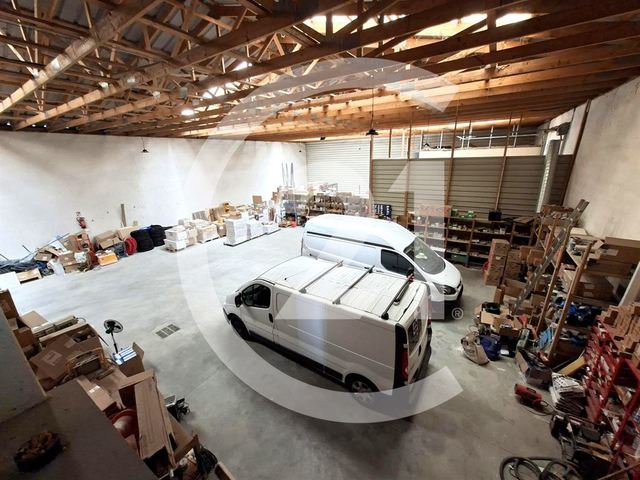 Local d'activité à louer - 400.0 m2 - 38 - Isere
