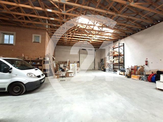 Local d'activité à louer - 400.0 m2 - 38 - Isere