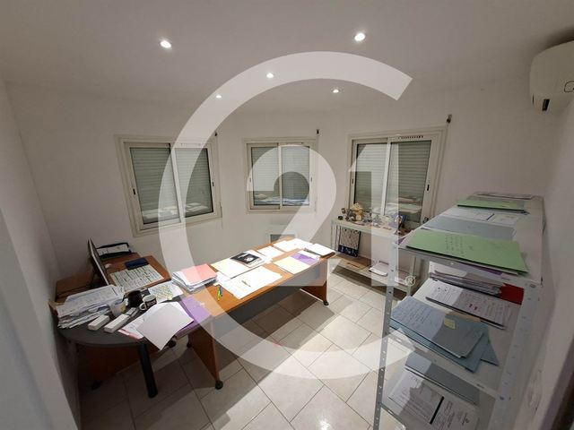 Local d'activité à louer - 400.0 m2 - 38 - Isere