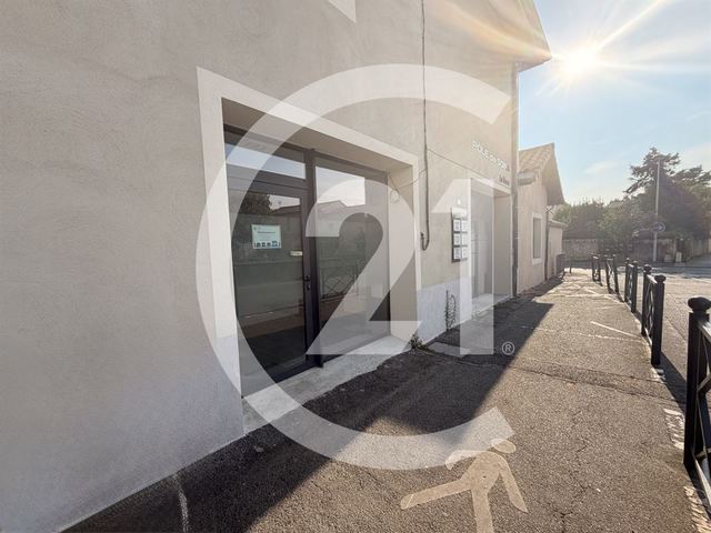 Local commercial à louer - 45.0 m2 - 26 - Drome