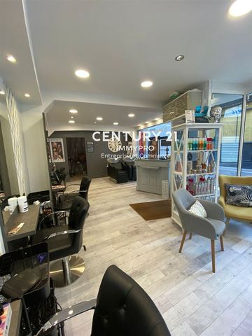 Salon de coiffure à vendre - 40.0 m2 - 28 - Eure-et-Loir