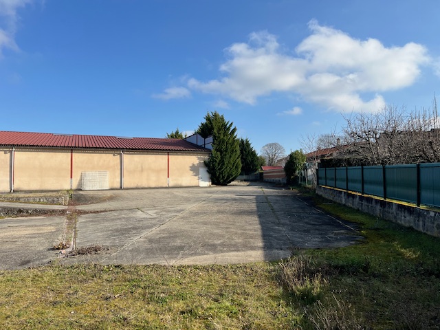 Entrepôt à louer - 625.0 m2 - 81 - Tarn