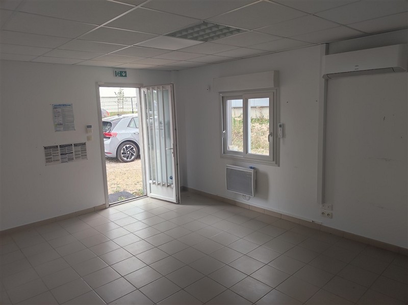 Local d'activité à louer - 176.0 m2 - 44 - Loire-Atlantique