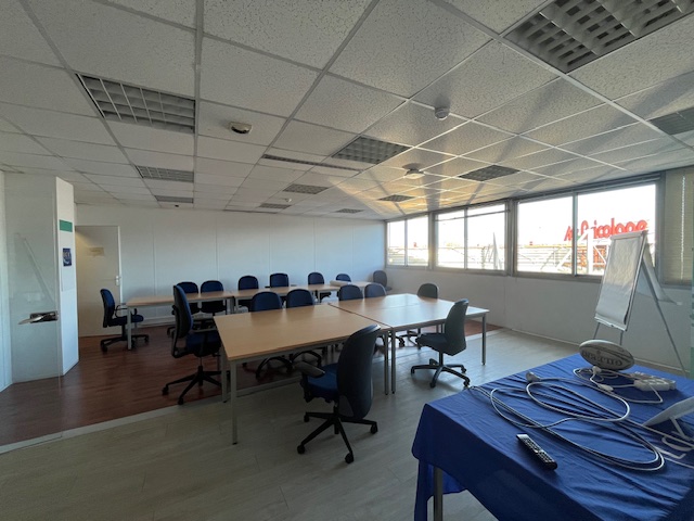 Bureaux à louer - 300.0 m2 - 81 - Tarn