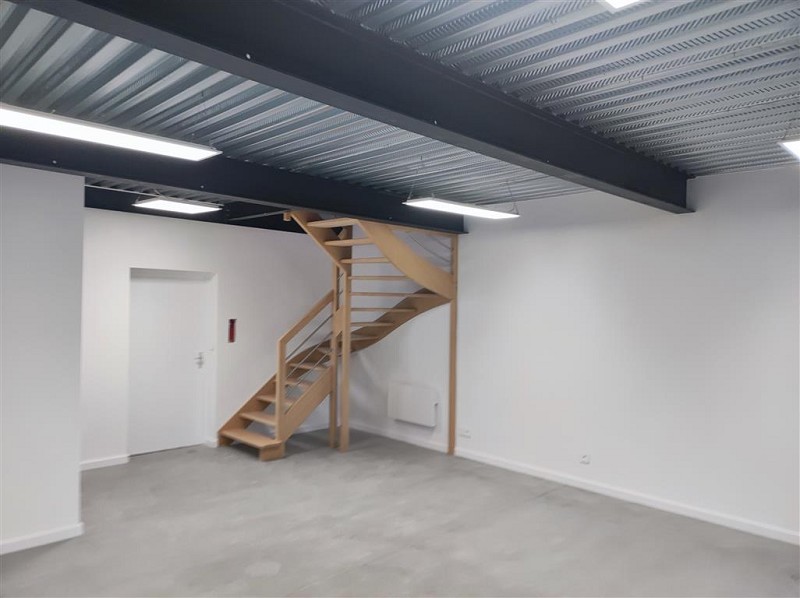 Local d'activité à louer - 184.0 m2 - 44 - Loire-Atlantique