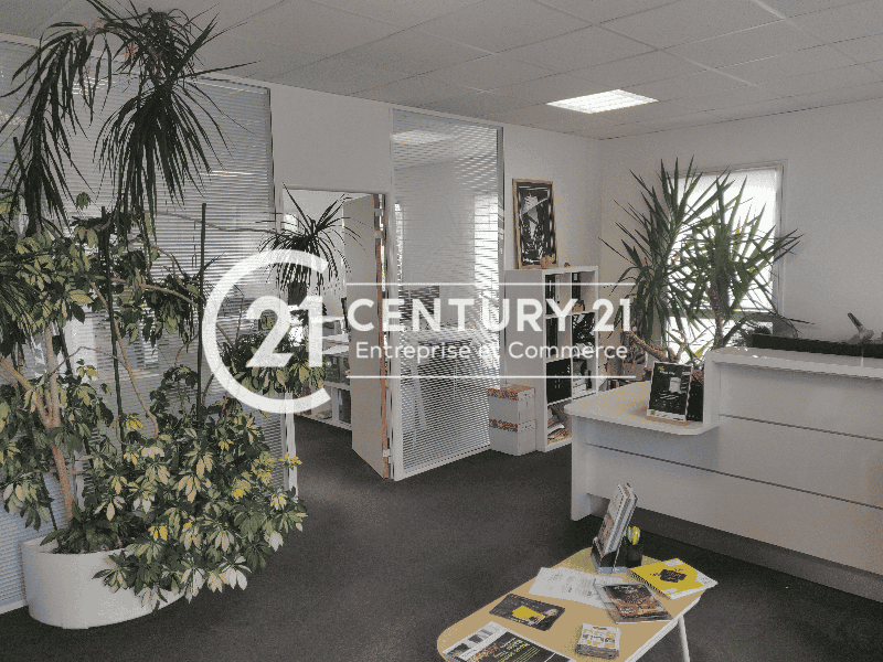 Local d'activité à louer - 105.0 m2 - 44 - Loire-Atlantique