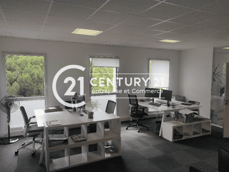 Local d'activité à louer - 105.0 m2 - 44 - Loire-Atlantique
