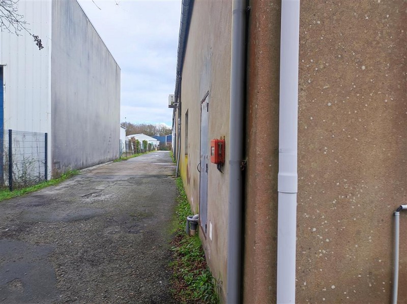 Local d'activité à louer - 717.0 m2 - 44 - Loire-Atlantique