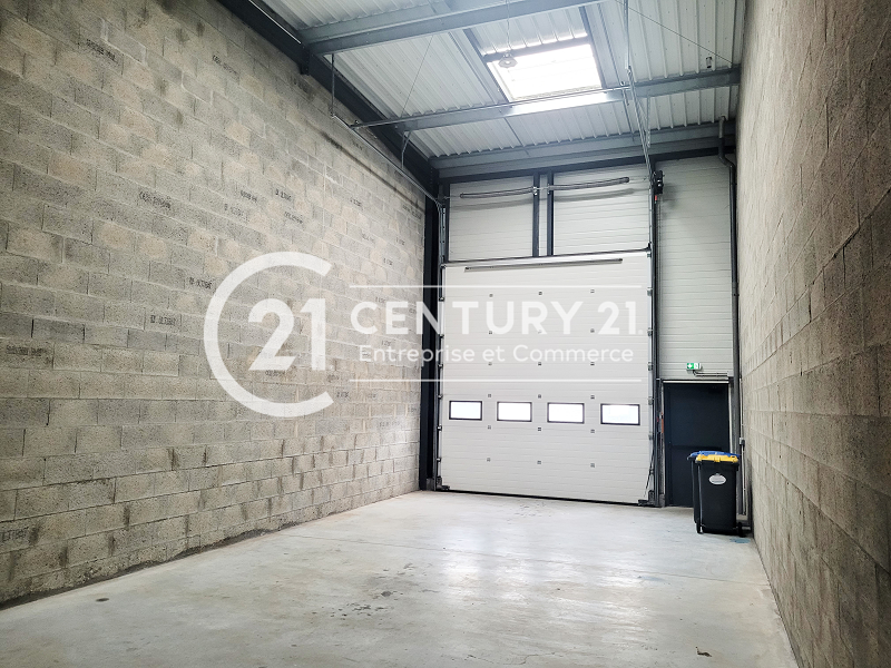 Local d'activité à louer - 124.0 m2 - 44 - Loire-Atlantique
