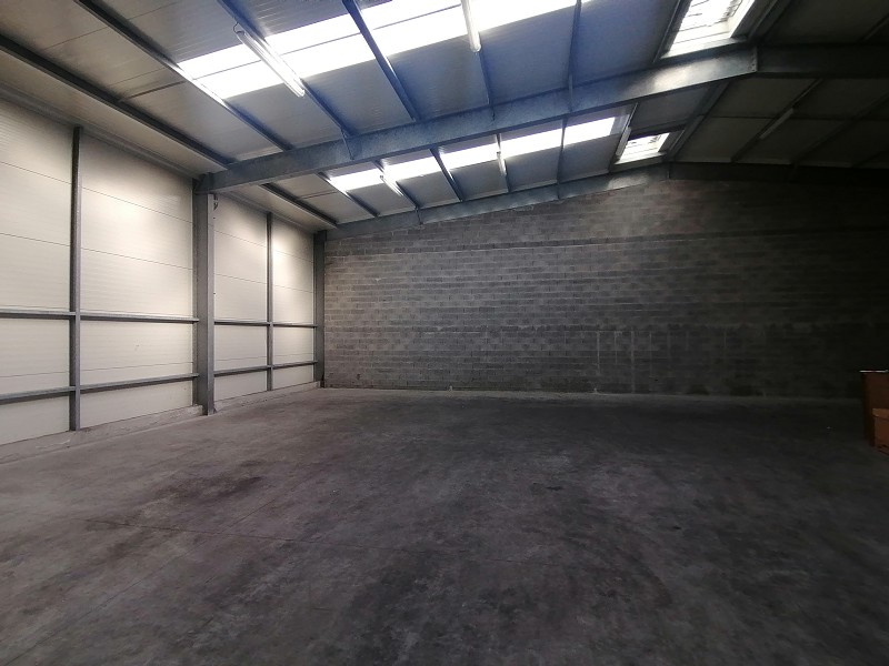 Entrepôt à louer - 250.0 m2 - 29 - Finistere