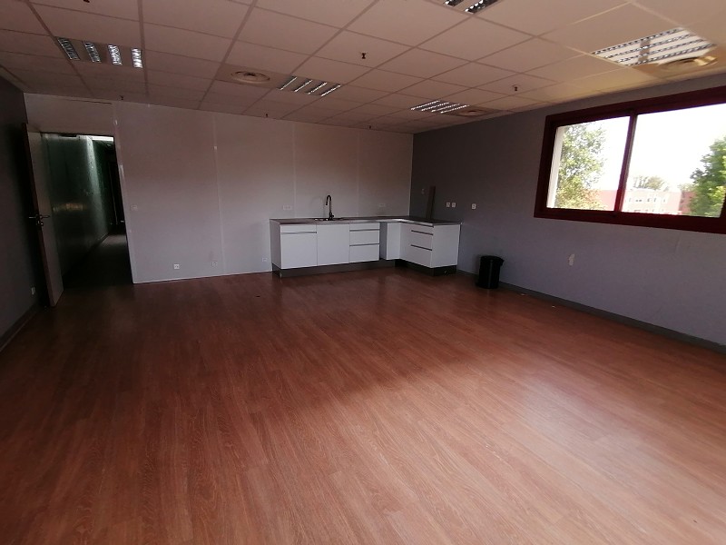 Entrepôt à louer - 1500.0 m2 - 29 - Finistere