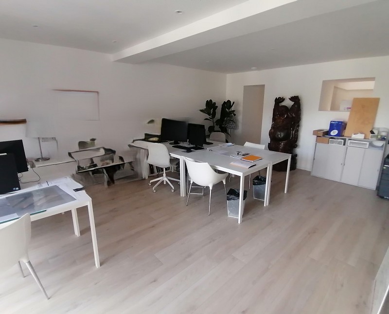 Bureaux à louer - 90.0 m2 - 29 - Finistere