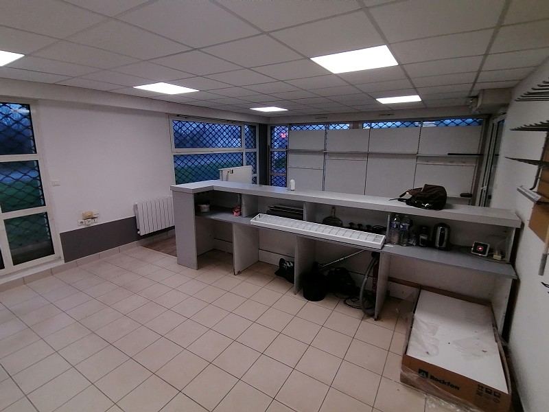 Local d'activité à louer - 300.0 m2 - 29 - Finistere