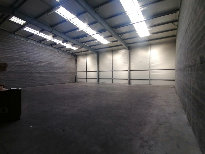 Entrepôt à louer - 250.0 m2 - 29 - Finistere
