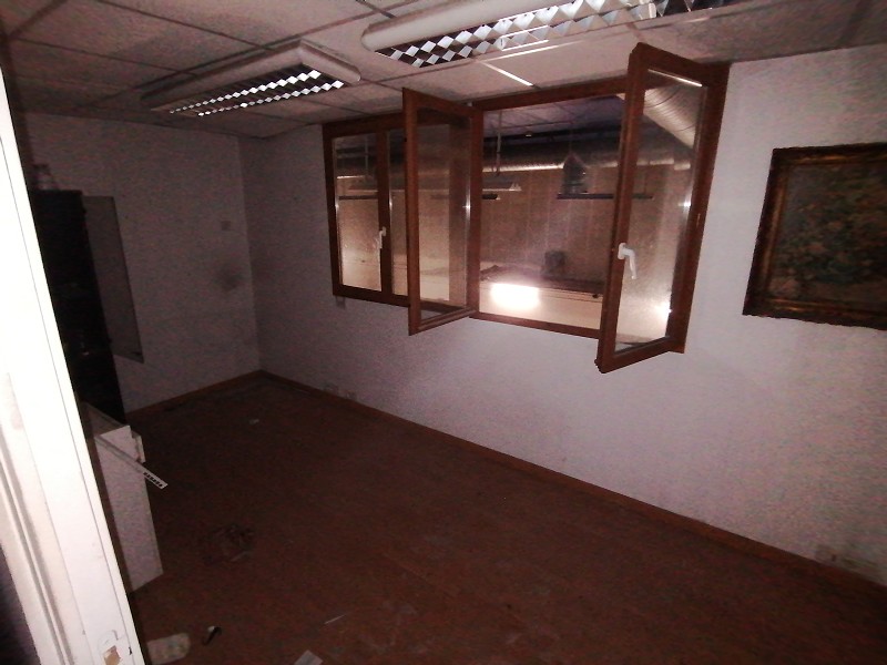 Local commercial à louer - 420.0 m2 - 29 - Finistere