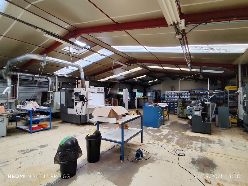 Local d'activité à vendre - 1000.0 m2 - 29 - Finistere