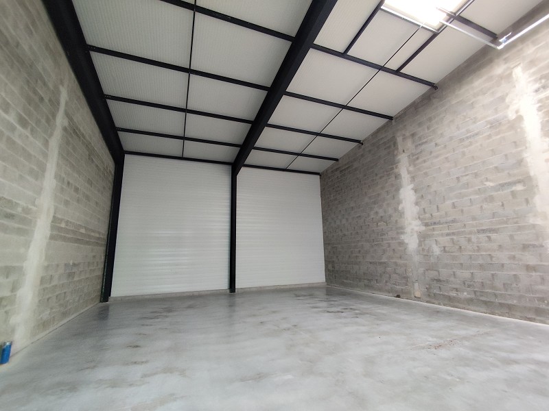 Entrepôt à louer - 137.0 m2 - 29 - Finistere