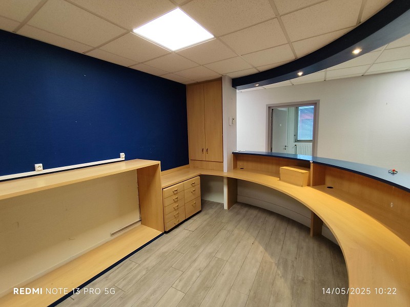 Bureaux à louer - 195.0 m2 - 29 - Finistere