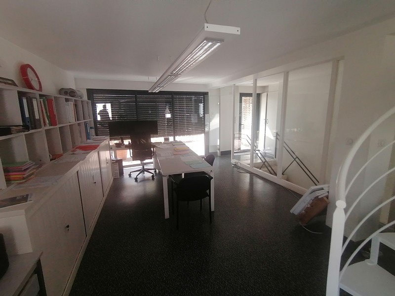 Bureaux à louer - 115.0 m2 - 29 - Finistere
