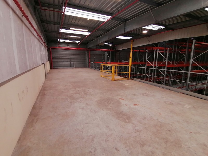 Entrepôt à louer - 1500.0 m2 - 29 - Finistere