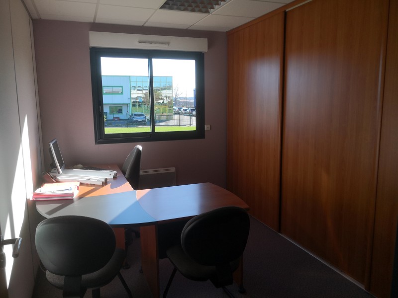 Bureaux à louer - 300.0 m2 - 29 - Finistere