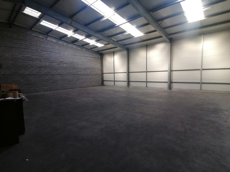 Entrepôt à louer - 250.0 m2 - 29 - Finistere