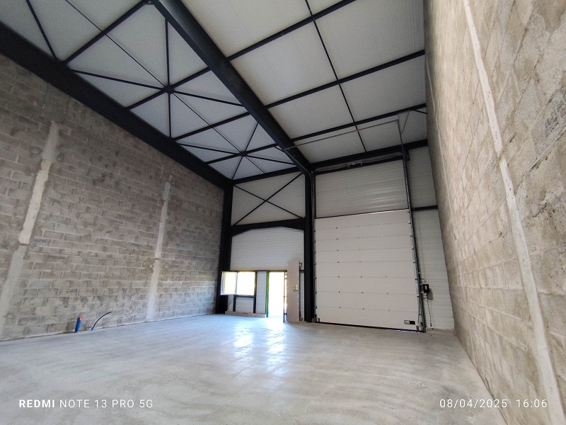 Entrepôt à louer - 137.0 m2 - 29 - Finistere