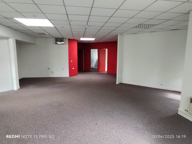 Bureaux à louer - 145.0 m2 - 29 - Finistere
