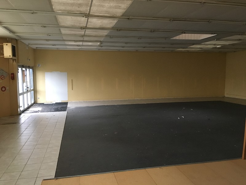 Local commercial à louer - 292.0 m2 - 29 - Finistere