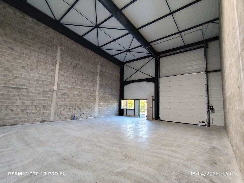 Entrepôt à louer - 137.0 m2 - 29 - Finistere