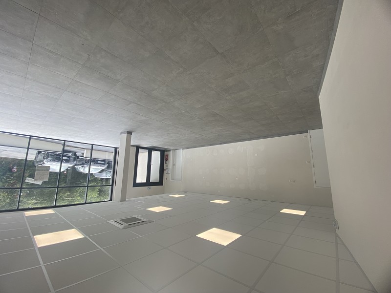 Local d'activité à vendre - 400.0 m2 - 29 - Finistere