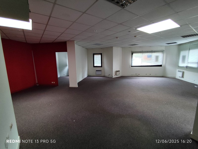 Bureaux à louer - 145.0 m2 - 29 - Finistere