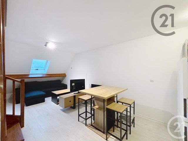 Appartement Duplex à louer - 2 pièces - 32,35 m2 - Melun - 77 - ILE-DE-FRANCE
