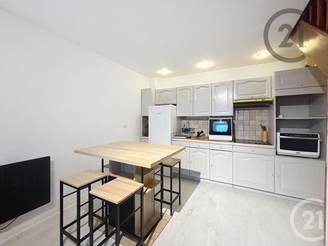 Appartement Duplex à louer - 2 pièces - 32,35 m2 - Melun - 77 - ILE-DE-FRANCE