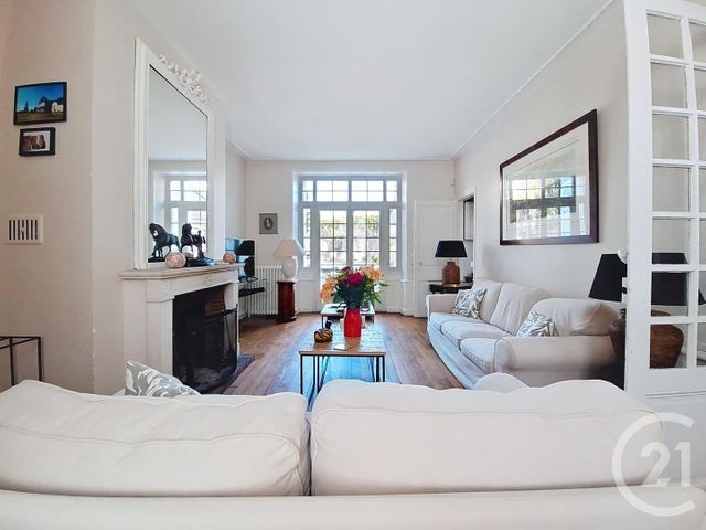 Maison &agrave; vendre - 8 pi&egrave;ces - 187 m2 - Melun - 77 - ILE-DE-FRANCE