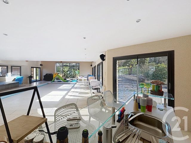 Maison à vendre - 11 pièces - 380,25 m2 - Vaux Le Penil - 77 - ILE-DE-FRANCE