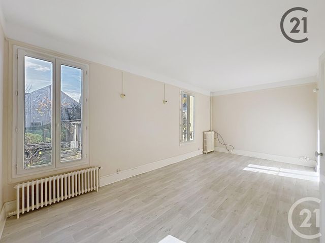 Appartement F5 &agrave; louer - 5 pi&egrave;ces - 70,86 m2 - Le Mee Sur Seine - 77 - ILE-DE-FRANCE
