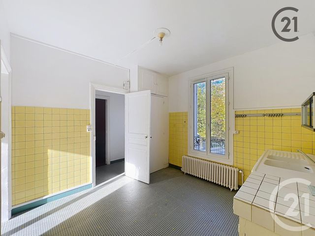 Appartement F5 &agrave; louer - 5 pi&egrave;ces - 70,86 m2 - Le Mee Sur Seine - 77 - ILE-DE-FRANCE