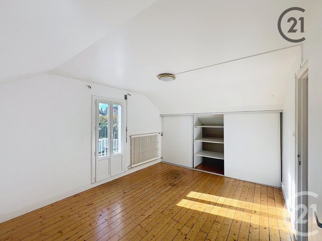 Appartement F5 &agrave; louer - 5 pi&egrave;ces - 70,86 m2 - Le Mee Sur Seine - 77 - ILE-DE-FRANCE