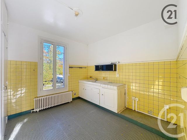 Appartement F5 &agrave; louer - 5 pi&egrave;ces - 70,86 m2 - Le Mee Sur Seine - 77 - ILE-DE-FRANCE