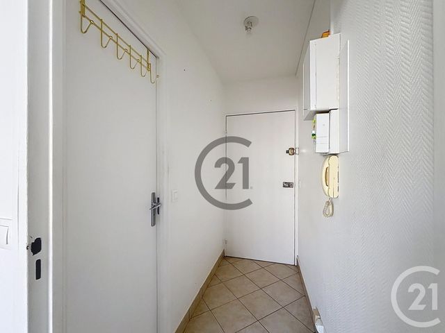 Appartement Studio &agrave; louer - 1 pi&egrave;ce - 17,57 m2 - Melun - 77 - ILE-DE-FRANCE