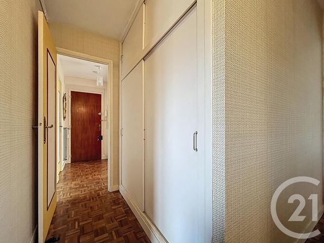 Appartement F3 à vendre - 3 pièces - 59,85 m2 - Melun - 77 - ILE-DE-FRANCE