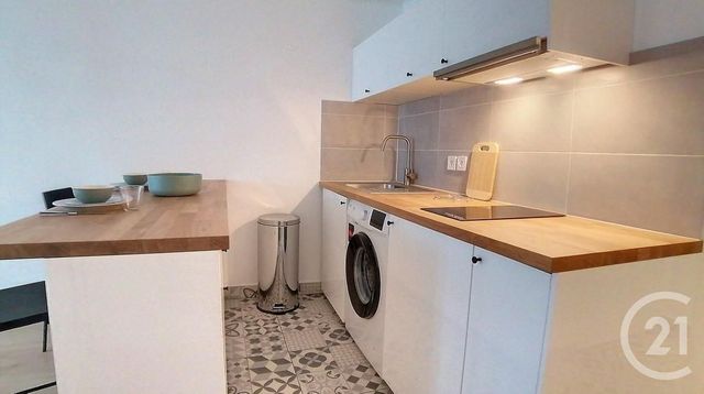 Appartement F4 à vendre - 3 pièces - 58 m2 - Melun - 77 - ILE-DE-FRANCE