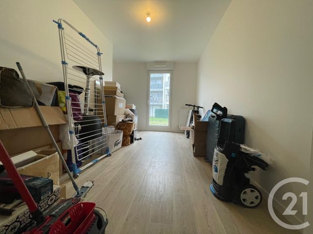 Appartement F3 à vendre - 3 pièces - 61 m2 - Melun - 77 - ILE-DE-FRANCE