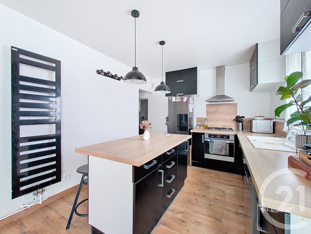 Maison à vendre - 3 pièces - 76,37 m2 - Melun - 77 - ILE-DE-FRANCE