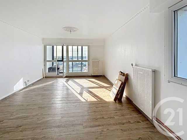 Appartement T3 &agrave; louer - 3 pi&egrave;ces - 68,53 m2 - Melun - 77 - ILE-DE-FRANCE