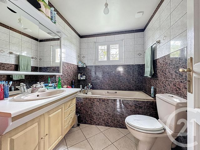 Maison &agrave; vendre - 5 pi&egrave;ces - 130,70 m2 - Livry Sur Seine - 77 - ILE-DE-FRANCE