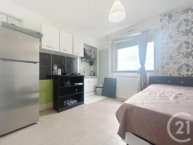 Appartement Studio à vendre - 1 pièce - 19,25 m2 - Melun - 77 - ILE-DE-FRANCE