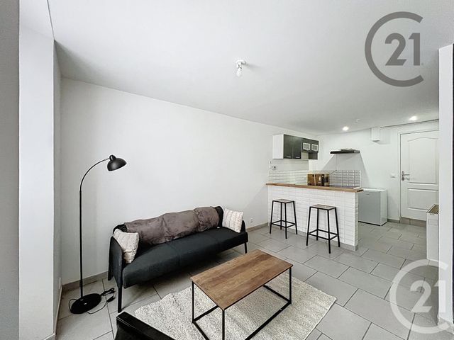 Appartement F2 &agrave; louer - 2 pi&egrave;ces - 34,70 m2 - Melun - 77 - ILE-DE-FRANCE