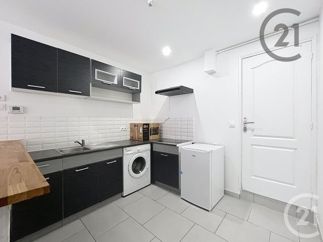 Appartement F2 &agrave; louer - 2 pi&egrave;ces - 34,70 m2 - Melun - 77 - ILE-DE-FRANCE